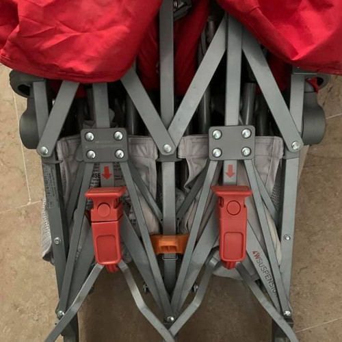 Maclaren Twin Techno red stroller like new for newborn twins