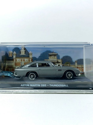 Aston Martin DB5 1965 James Bond DeAgostini model new