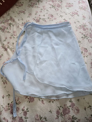 Ballet skirt like new, one size