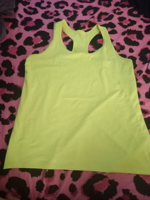 Summer sleeveless sports top like new