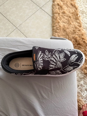 Adidas slip on shoes new, size 46, black and white