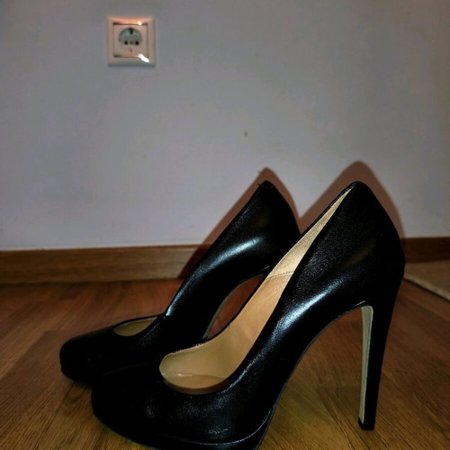 Rollini black pumps size 39 like new made of genuine leather