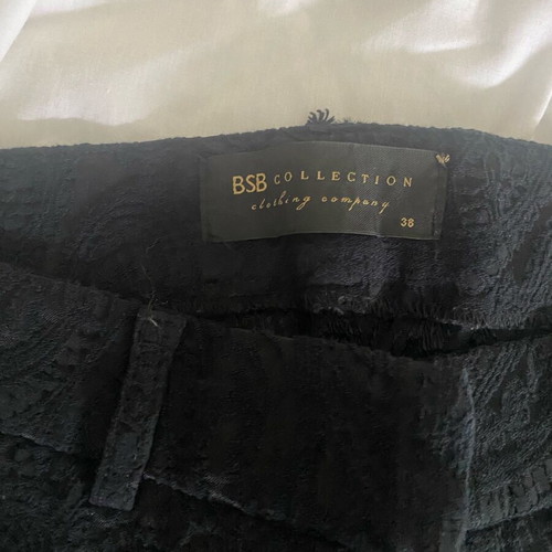 BSB black pants with embossed patterns like new, size M