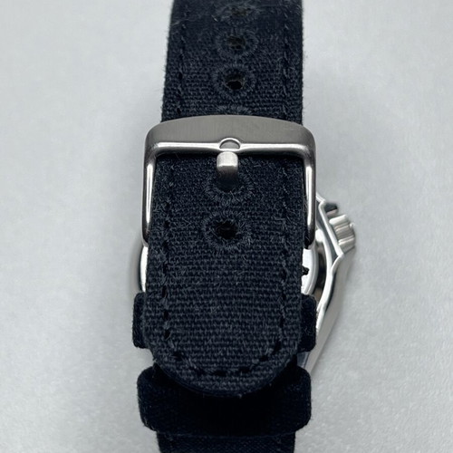 Seiko 5 SRPE67K1 watch like new, black