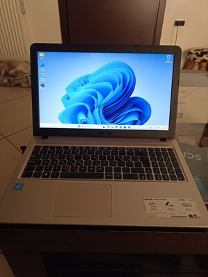 Asus X540s σε άριστη κατάσταση με SSD, Windows 11 & Office