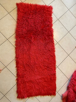 Flokati rugs used, set of 7 red pieces