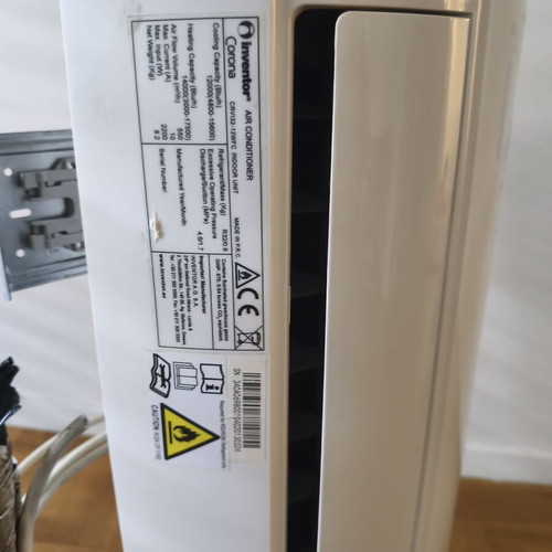Corona inverter air conditioner like new, quiet and energy efficient