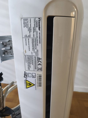 Corona inverter air conditioner like new, quiet and energy efficient