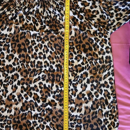 Women's leopard print blouse like new, one size, airy with 3/4 sleeve