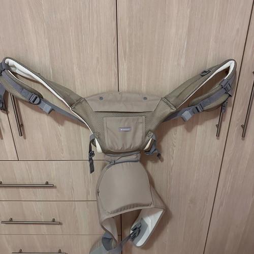 Kikka boo Baby Carrier like new, beige, up to 15 kg with breathable cover