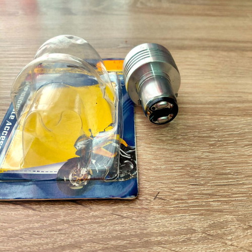 Led bulb for Papaki 12V with thick socket, new, white and red colors