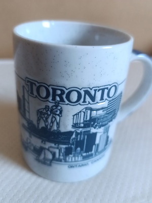 Toronto souvenir mug like new