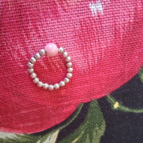Elastic ring with silver and pink beads, like new
