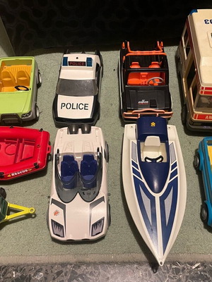 Playmobil vehicles used with missing parts