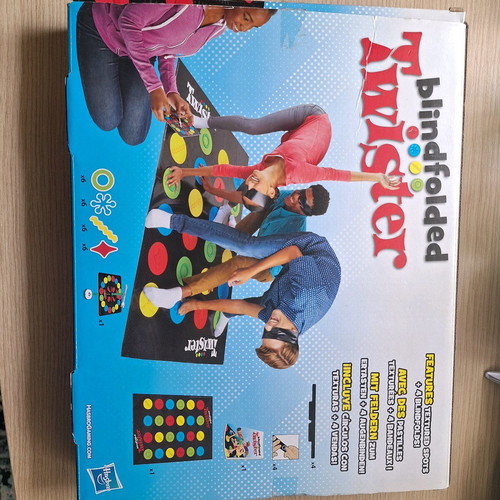 Twister blindfolded game like new, variation with closed eyes