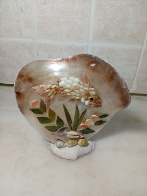 Handmade seashell decoration like new with fish and plants