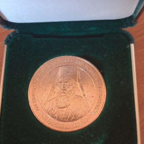 Collectible U.S. Mint bronze medal Ecumenical Patriarch Bartholomew like new with box