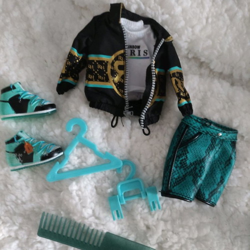 Rainbow High River Kendall doll used with accessories