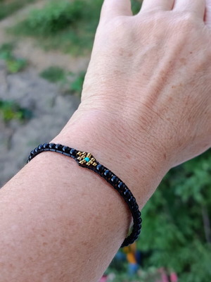 Handmade evil eye bracelet with Miyuki beads and pearls