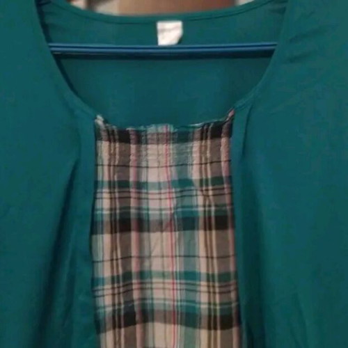 Shirt with colorful combinations and design, like new, size XL