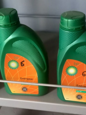 Gear oil 85W140 new, pack of 4x1 liter