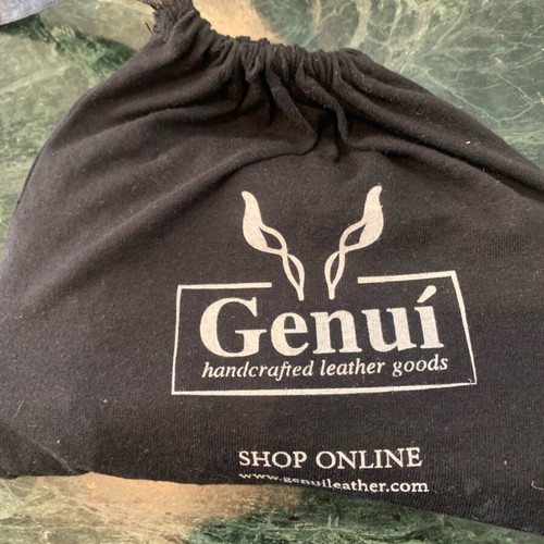 Genui phone case bag new with crocodile-style leather and gold chain