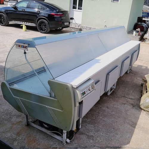 Domi Meat, Cold Cuts, and Dairy Display Refrigerator like new 380x115x125cm