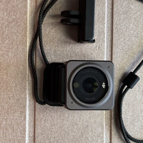 DJI Action 2 Power Combo like new with extra accessories