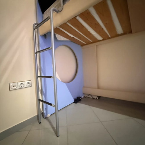 Neoset bunk bed like new, wooden without mattresses