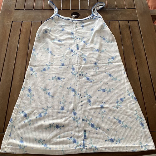 Women's nightgown like new, size S-M, beige and turquoise