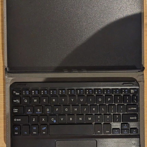 Lenovo Tab M10 FHD Plus 10.3" 4GB/64GB tablet used with keyboard case