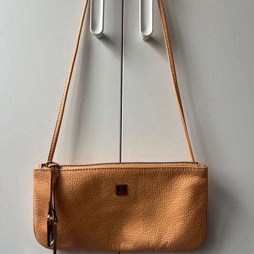 KEM leather shoulder bag in apricot, like new