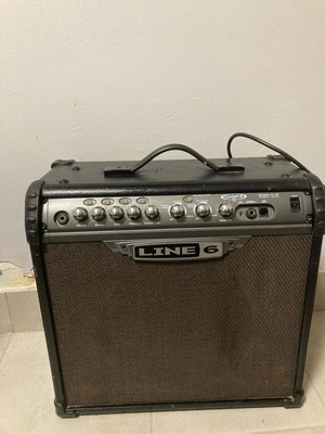Line 6 Spider ενισχυτής κιθάρας σαν καινούργιος με 4 mods και 8 εφέ