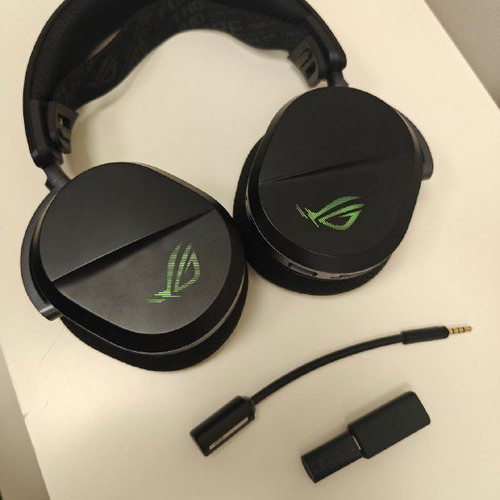 Asus POG Pelta Tri-mode Bluetooth gaming headphones like new, black