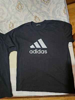 Adidas T-shirt XL like new, excellent quality