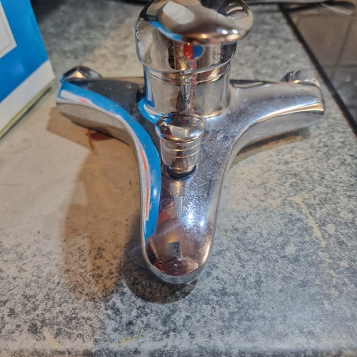 Wall-Mounted Bathtub Faucet