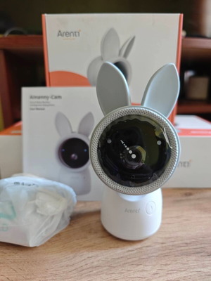 Arenti Alnanny 2K UHD baby monitor camera new, app controlled
