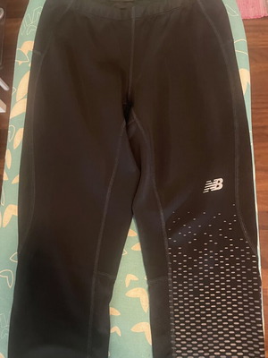 New Balance κοντό κολάν γυμναστικής σε μαύρο, XS