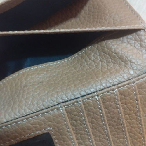 Guess trifold wallet like new, brown-tan pebbled faux leather