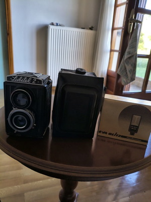 Lubitel 2 vintage κάμερα με αυθεντική θήκη και Flash Eva Blitz μεταχειρισμένη