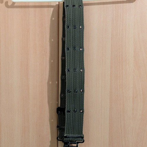 Military belt khaki like new