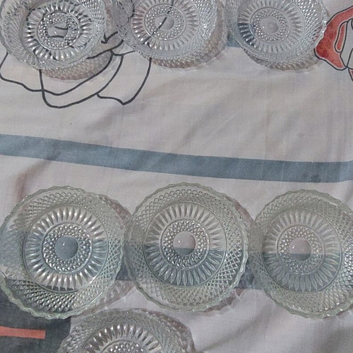 Vintage glass dessert plates set of 7 like new