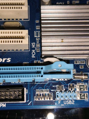 Μητρική πλακέτα LGA 1155 με Intel Core i5-2400 και RAM Corsair μεταχειρισμένη