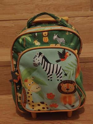 Toddler bag with jungle animals like new, wheels and foldable handle