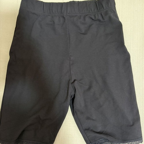 Karavan elastic shorts small, like new, black
