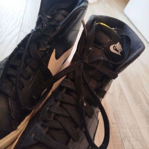 Jordan athletic shoes used, size 38.5, black and white