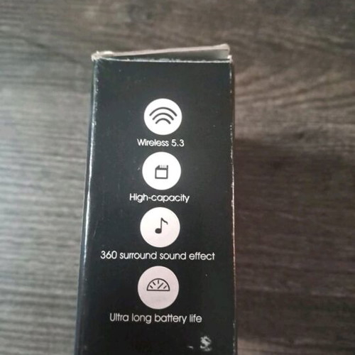 Bluetooth speaker with LED like new
