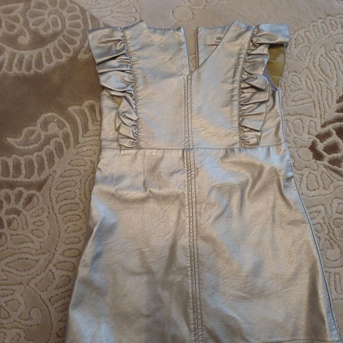 Silver girls' dress Alice size 5-6 years like new