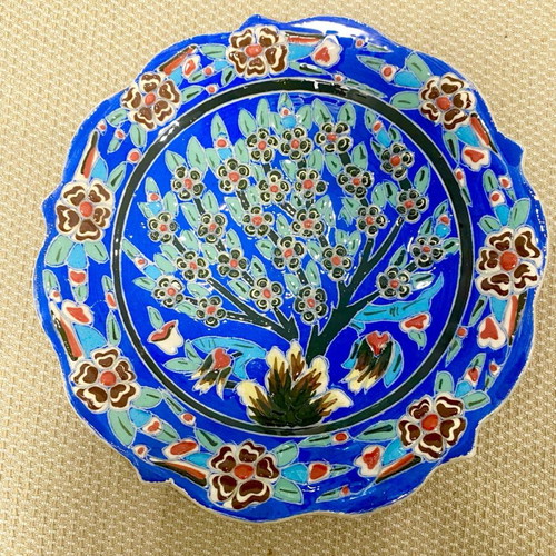Kutahya plates collectible, handmade, set of 3 pieces