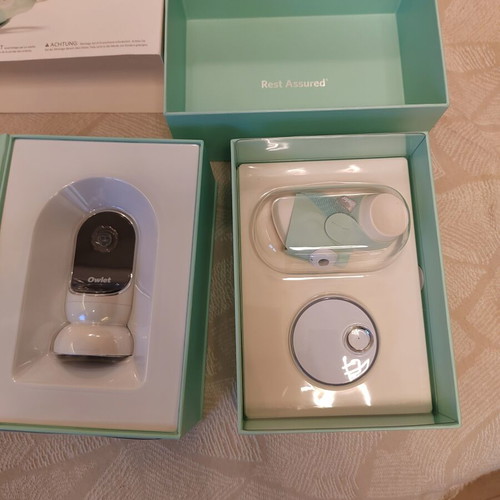 Owlet Monitor Duo with Extension Pack new, smart sock and HD camera